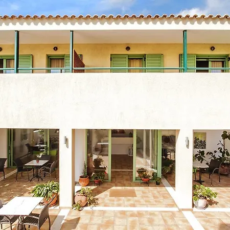 מלון דירות Dafni