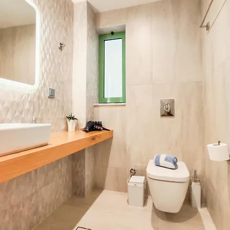 Apart Otel Dafni İskados