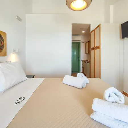 Dafni Apartahotel 3*