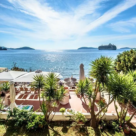 Dafni מלון דירות 3*