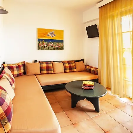 Dafni Apart Otel İskados