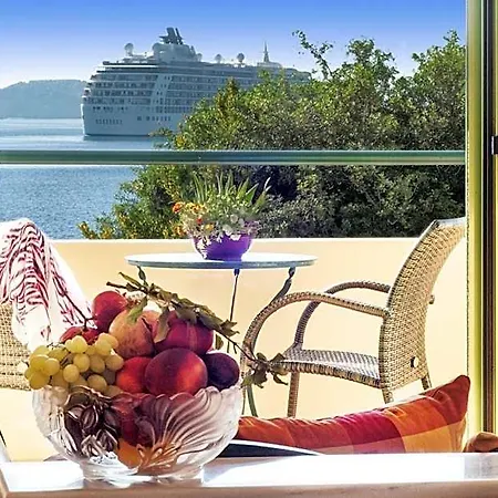 Aparthotel Dafni 3*