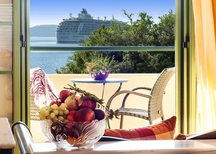 Apartahotel Dafni 3*